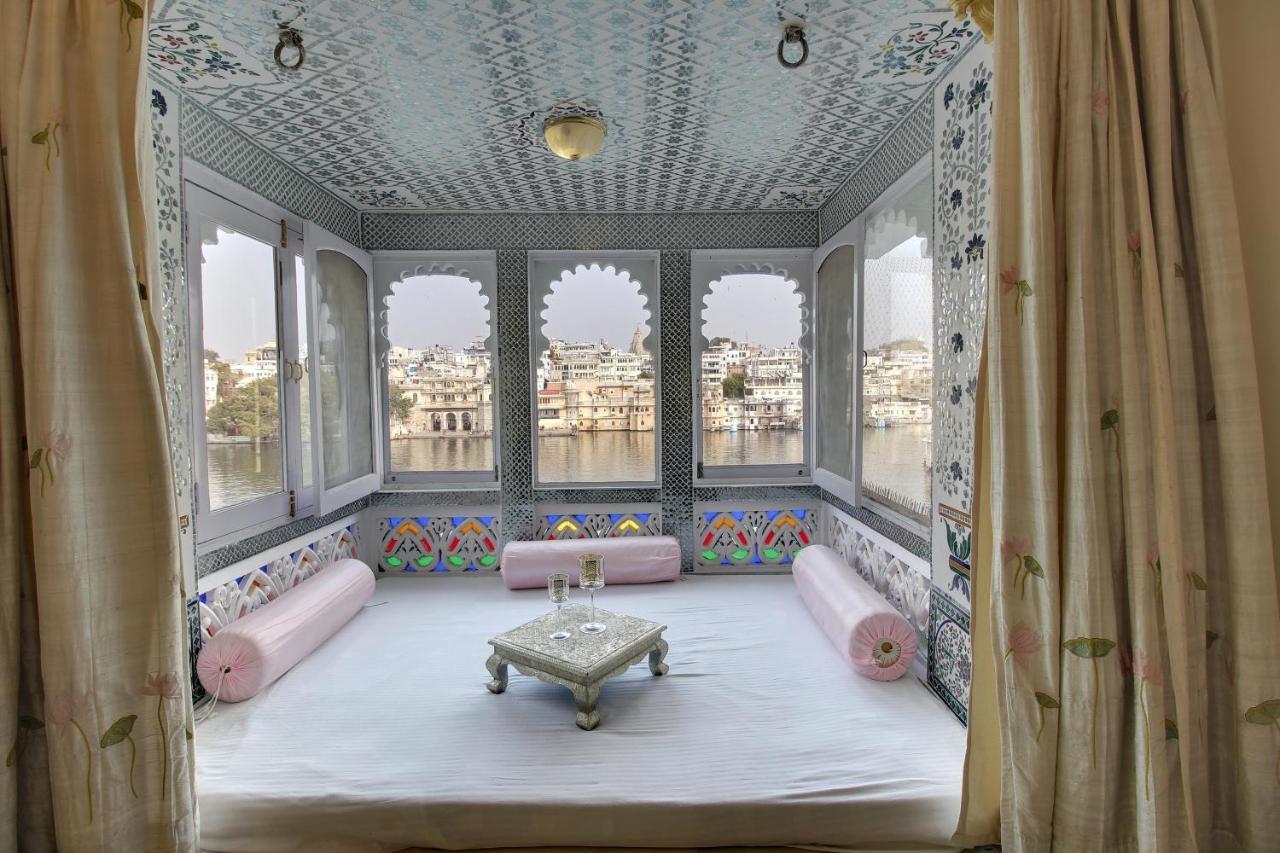 Lake Pichola Hotel Ουνταϊπούρ Εξωτερικό φωτογραφία