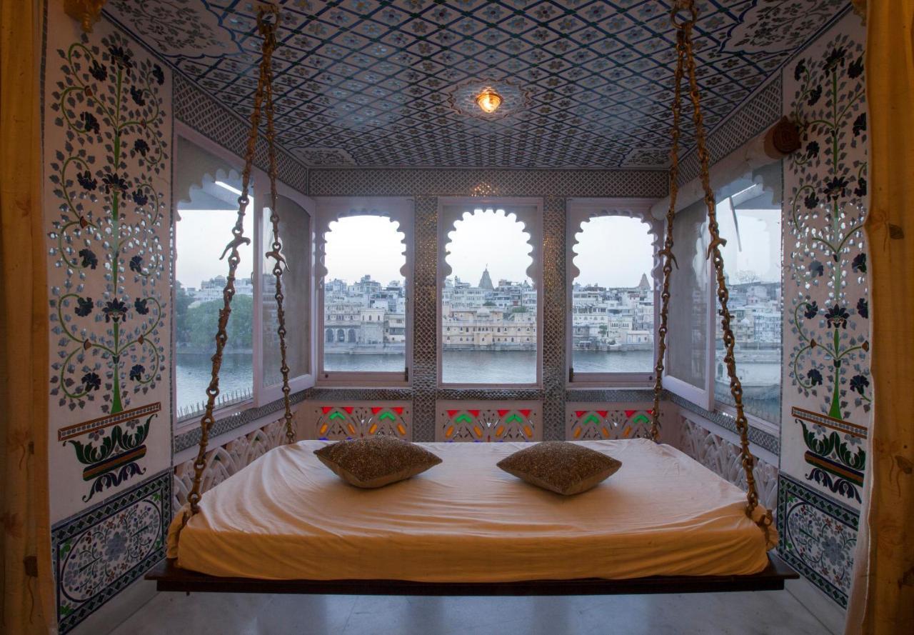 Lake Pichola Hotel Ουνταϊπούρ Εξωτερικό φωτογραφία