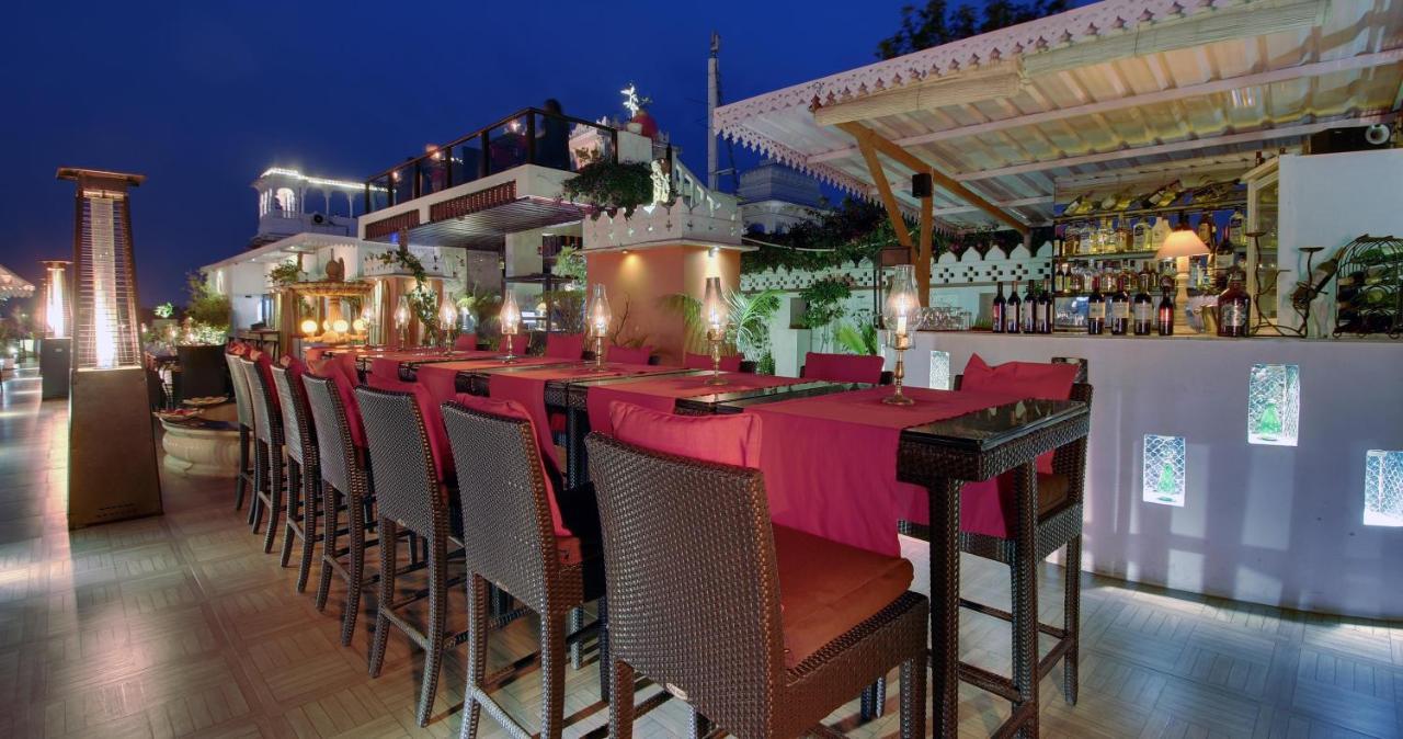 Lake Pichola Hotel Ουνταϊπούρ Εξωτερικό φωτογραφία
