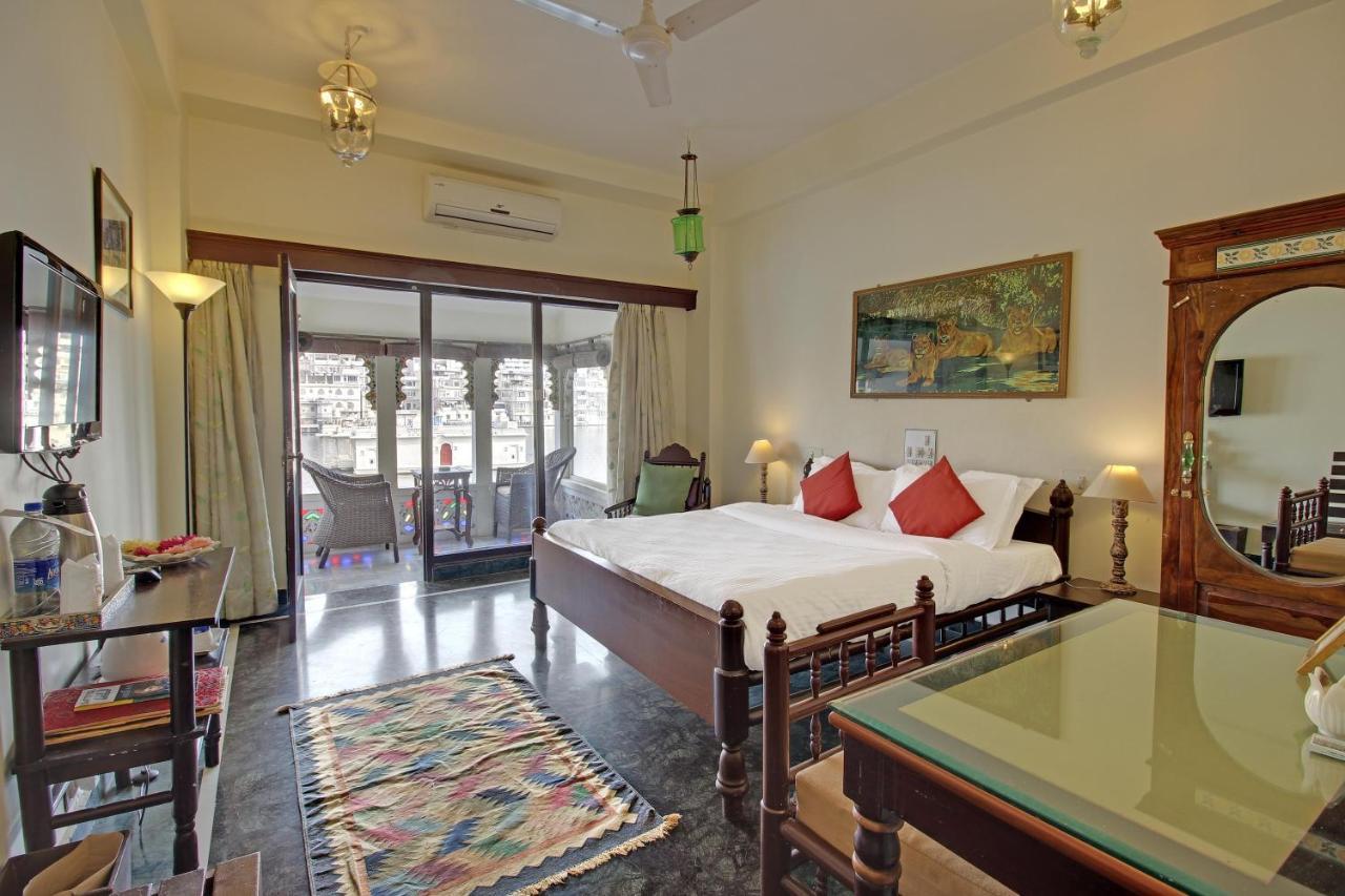 Lake Pichola Hotel Ουνταϊπούρ Εξωτερικό φωτογραφία