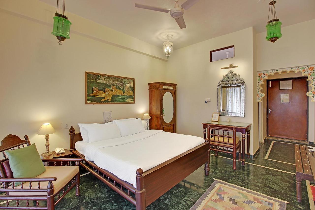 Lake Pichola Hotel Ουνταϊπούρ Εξωτερικό φωτογραφία