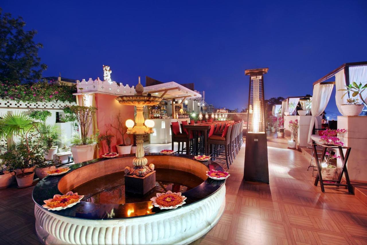 Lake Pichola Hotel Ουνταϊπούρ Εξωτερικό φωτογραφία