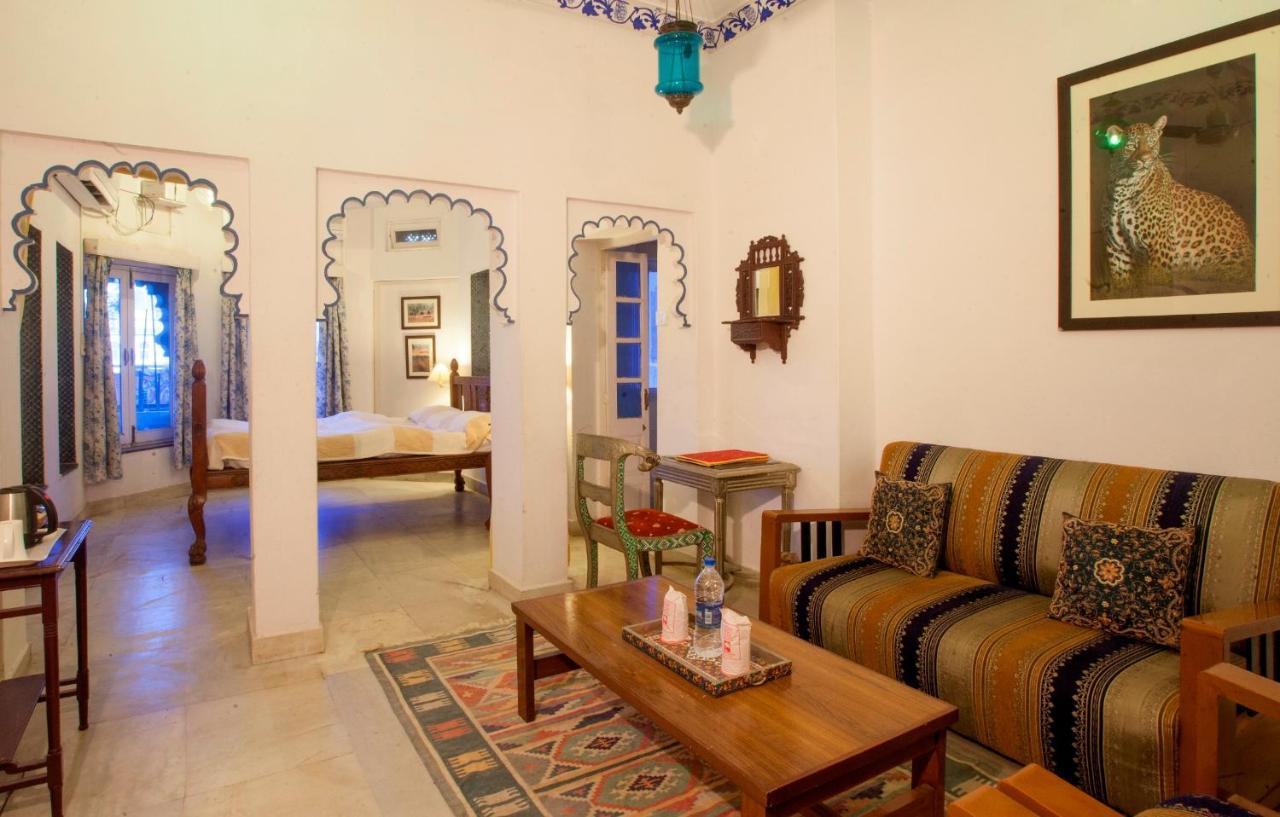 Lake Pichola Hotel Ουνταϊπούρ Εξωτερικό φωτογραφία
